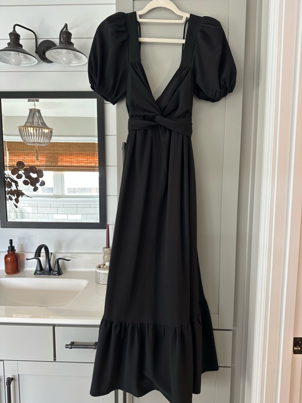 Astr Black Puff-Sleeve Midi Dress with V-Neck